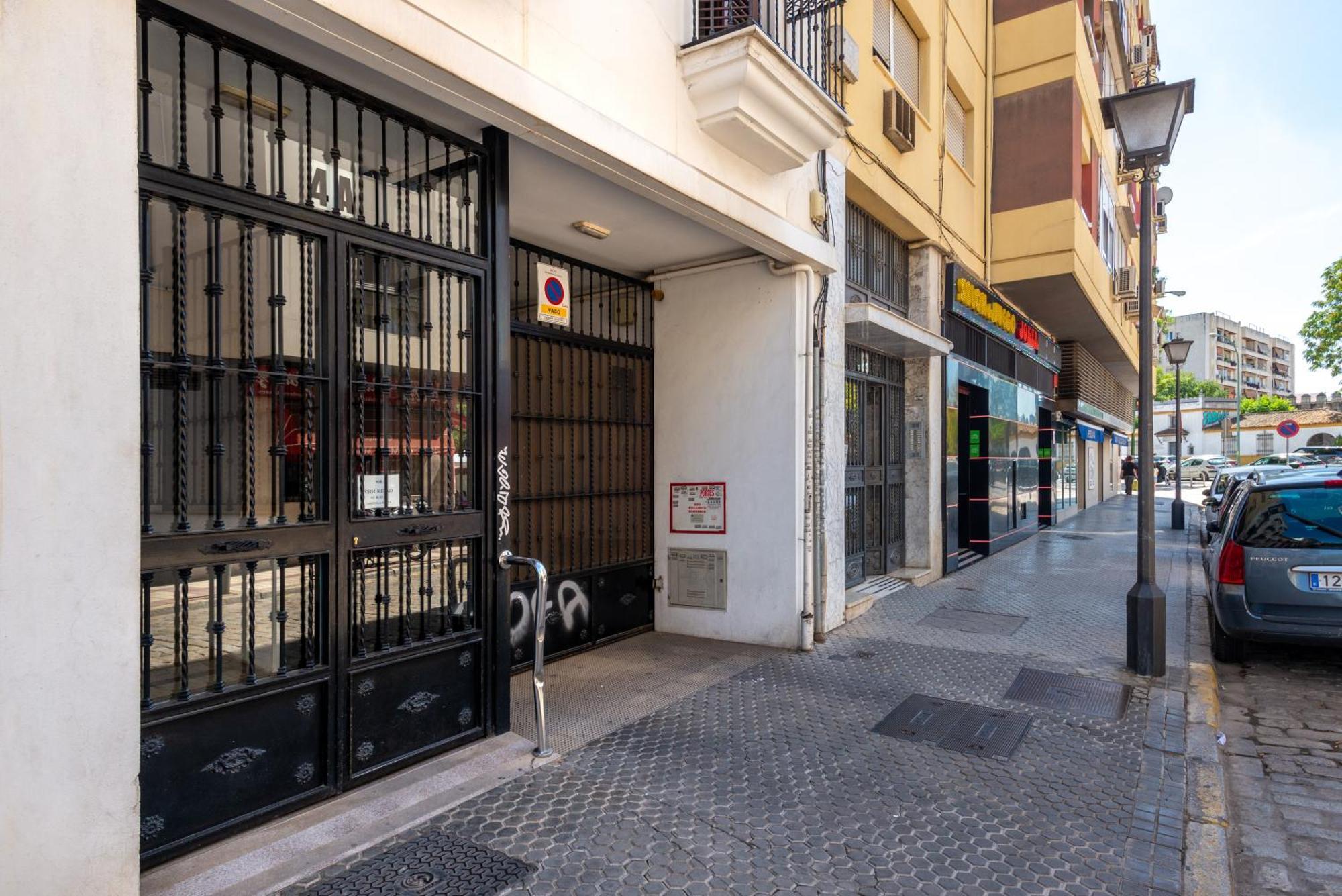 First Floor Close Macarena Church إشبيلية المظهر الخارجي الصورة